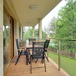 Subtelne I Stylowe Sun Seasons 24 W Karpaczu Z Umeblowanym Balkonem By Renters Karpacz