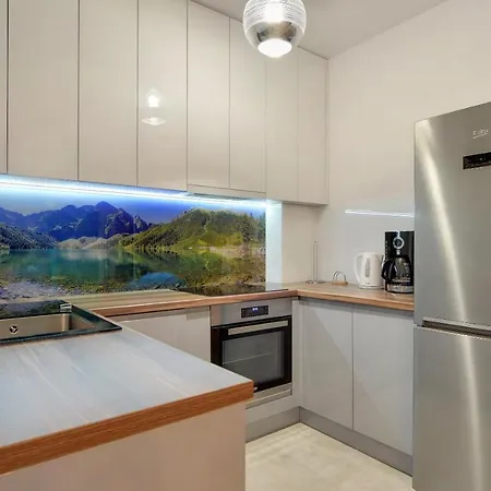 Subtelne I Stylowe Sun Seasons 24 W Karpaczu Z Umeblowanym Balkonem By Renters