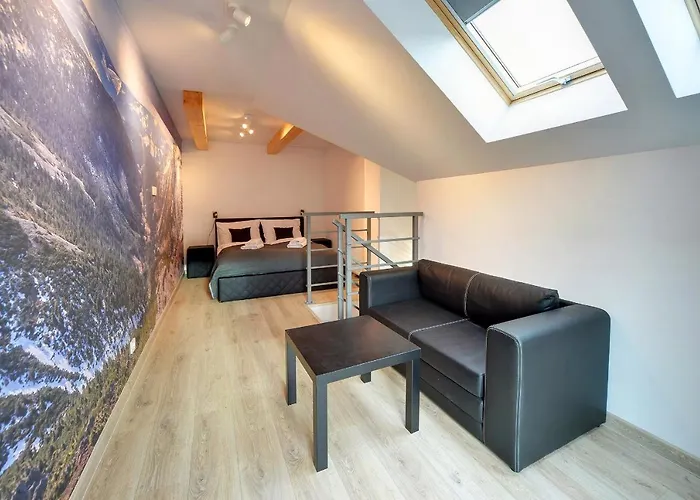 Subtelne I Stylowe Sun Seasons 24 W Karpaczu Z Umeblowanym Balkonem By Renters * Karpacz