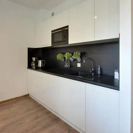 아파트 Subtelne I Stylowe Sun Seasons 24 W Karpaczu Z Umeblowanym Balkonem By Renters