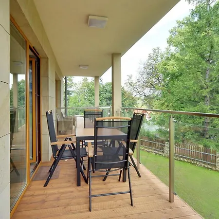 Subtelne I Stylowe Sun Seasons 24 W Karpaczu Z Umeblowanym Balkonem By Renters 카르파츠