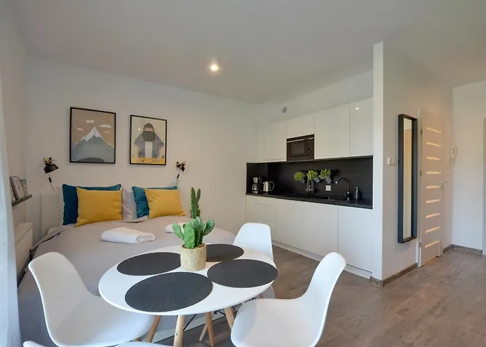 Subtelne I Stylowe Sun Seasons 24 W Karpaczu Z Umeblowanym Balkonem By Renters * Karpacz