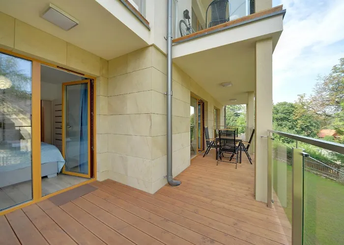 Subtelne I Stylowe Sun Seasons 24 W Karpaczu Z Umeblowanym Balkonem By Renters Apartment